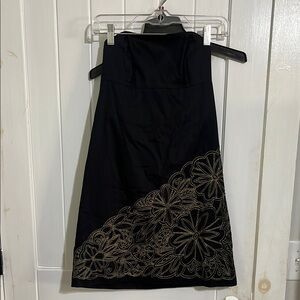 Lilly Pulitzer strapless black dress with gold embroidery. Size 0. 100% cotton